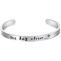 One Day Closer Bracelet Deployment Gift Military Jewelry Gifts for Wife Girlfriend Long Distance Relationship Jewelry