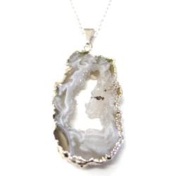 Kiola Designs Sliced Agate Geode Pendant Necklace