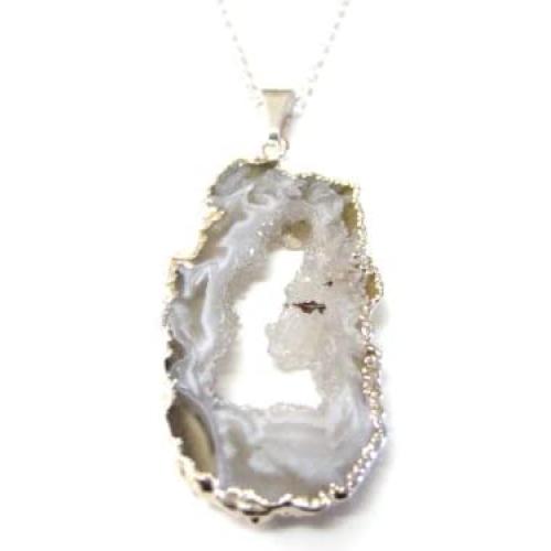 Kiola Designs Sliced Agate Geode Pendant Necklace