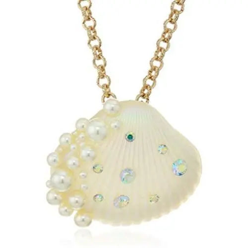 Betsey Johnson (GBG Sea Shell Pendant Necklace, Pearl Betsey Johnson (GBG Sea Shell Pendant Necklace, Pearl