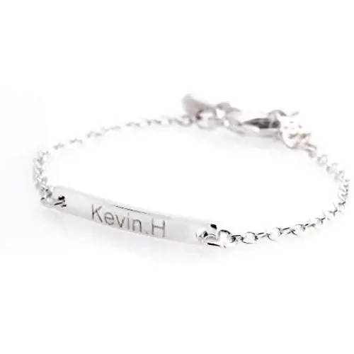 Personalize A Dainty Baby Name Bar Bracelet