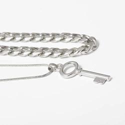 Chargances Key Pendant Necklace Multi Layer Chunky Chain Miami Cuban Link Chain Necklace for Women and Girls Ladies Sexy Jewelry for Party Daily Wearing(Silver)