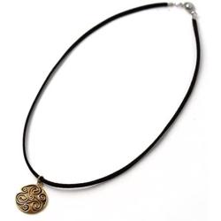 LynnAround Bronze Engraved Celtic Knot Triskelion Necklace Pendant Charm Vintage Thailand Made Jewelry