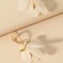 Sinkcangwu Unique Design White Folowers Dangle Earring for Women Charming Wedding Jewelry Party Acrylic Floral Drop Earring