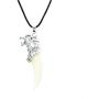 JczR.Y Vintage Spike Wolf Head Leather Rope Pendant Necklace Men Retro Antique Wolf Fang Tooth Necklace for Fashion Animal Tooth Pendant Jewelry