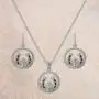 Montana Silversmiths Wreathed Horseshoe Treasure Jewelry Set Montana Silversmiths Wreathed Horseshoe Treasure Jewelry Set