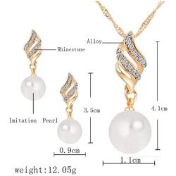 Fashion Love Heart and Faux Pearl Crystal Jewelry Set Gold Plated Water Drop Pendant Necklace and Stud Post Dangle Earrings for Women Ladies Gifts