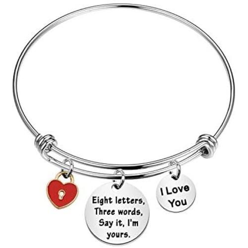 WSNANG Gossip Girl Gift Eight Letters Three Words Say It Im Yours Keychain Blair Chuck Bass Couple Jewelry Boyfriend Girlfriend