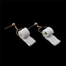 Funny Toilet Paper Roll Earrings Novelty Personality Handmade Beaded Toilet Paper Roll Pendant Drop Dangle Earrings Fashion Creative Hook Statement Earrings for Ladies Girls Charm Jewelry