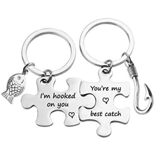 EIGSO Couple Fishing Keychain Im Hooked on You Youre My Best Catch Fisherman Fishing Lure Jewelry for Boyfriend Girlfriend