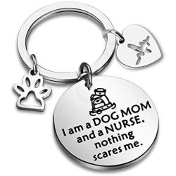 WUSUANED Funny Nurse Keychain I Am A Dog Mom And A Nurse Nothing Scares Me Veterinarian Graduation Jewelry Gift For Vet Dog Lover