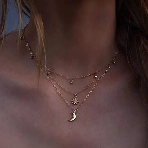 BERYUAN Women Simple Choker Moon Star Choker Necklace Pendant Necklace Trendy Necklace Teen Necklace Jewelry for Women and Girls Gift for Her (GOLD)