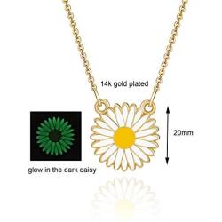 VFR Gold Plated Dainty Daisy Flower Chain Necklace, Glow in The Dark Necklace Daisy Pendant Jewelry with Gift Cards Message Cards for Woman Girls Gifts