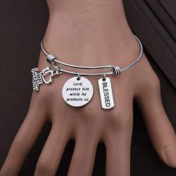 Zuo Bao Military Mom Wife Keychain Lord Protect Him While He Protects Us Gift for Soldier Military Wife/Mom