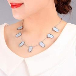 YUJIAXU Framed Etched Oval Faux Druzy Glitter Statement Short Necklace for Womens Gift Outfit Jewelry