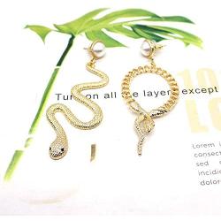 Fashion Cobra Dangle Earrings Vintage Personalized Animal Snake Stud Earrings Gothic Wave Snake Drop Earring Jewelry for Women Girls Gifts