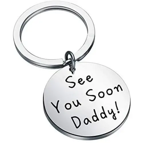 WUSUANED Daddy to Be Gift See You Soon Daddy Pregnancy Announcement Keychain Baby Announcement Keychain Gift for New Dad