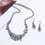 LZHLQ Skeleton Bone Hand Necklace Collar Necklace Gothic Double Skull Hand Claw Punk Necklace for Women Men