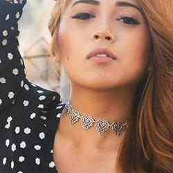 Chargances Fashion Women Heart Choker Bohemia Silver Choker Necklace for Women Personalize Heart Choker Delicate Choker Chain Jewelry for Women and Girls