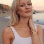 IEFWELL Gold Necklaces for Women Girls, 14K Gold Plated Heart Pendant Gold Chain Necklaces for Women Layering Necklaces for Girls Jewelry