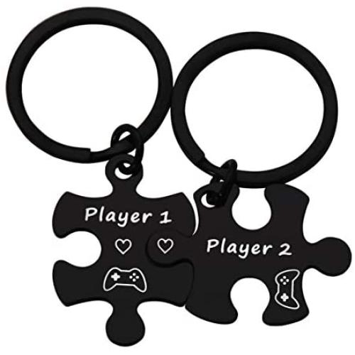 CHENVA Couple Keychain Set Player 1 Player 2 Puzzle Keychains Gamer Couple Gift His and Hers Jewelry