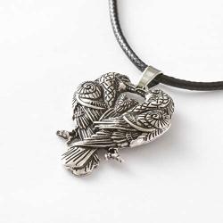 HAQUIL Viking Jewelry Huginn and Muninn Raven Couple Pendant Necklace for Men and Women