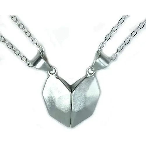 Zhia Matching Necklaces for Couples Best Friends, Magnetic Love Heart Jewelry Zhia Matching Necklaces for Couples Best Friends, Magnetic Love Heart Jewelry