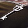 PPX 3 Pieces Set Kingdom Hearts Soras Crown & Roxass Cross Necklaces Anime Cosplay Figure Pendant for Fans