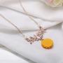 NICEMOVIC Sunflower Pearl Necklace,Sweet Resin Daisy Flower Choker Necklace Leaf Pendant Necklace Fashion Jewelry Gift for Women and Girls.(Rose Gold)