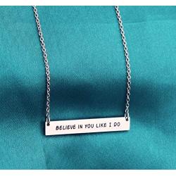 Meibai Inspirational Gift Bar Necklace Never Give Up Engraved Encouragement Mantra Quote Bar Necklace Personalized Motivational Gift for Her