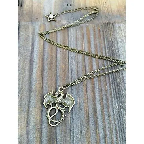 Mals Gold Dragon Necklace, Descendants Inspired Dragon Necklace, Maleficent Necklace, Mal Costume Jewelry, Dragon Jewelry, Gold or Bronze Mals Gold Dragon Necklace, Descendants Inspired Dragon Necklace, Maleficent Necklace, Mal Costume Jewelry, Dragon Jewelry, Gold or Bronze