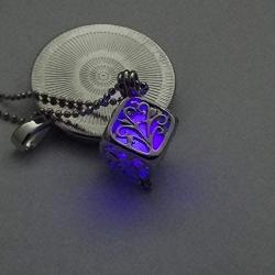 JANEZ Jewelry Necklace Tree of Life Dark Luminous Silver Color Glowing in Dark Pendant Necklace Collar Best Friend Jewelry for Women