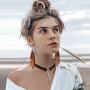 Native American Jewelry Set for Women Girls, 2 Pieces Faux Suede Choker Necklace Faux Leather Choker and 2 Pairs Bohemian Artificial Feather Earrings Boho Dream Catcher Earring Western Jewelry Set