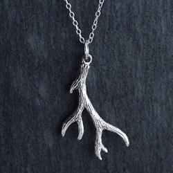 FashionJunkie4Life Sterling Silver Textured Deer Antler Charm Necklace, 18'' Chain