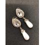NYI Style Vintage Burnished Gold Crystal Pearl Drop Earring Perfect for Bride, Bridal Party for Rustic Weddings, Mother of the Bride, Mother of Groom or any Special Occasion. NYI Style Vintage Burnished Gold Crystal Pearl Drop Earring Perfect for Bride, Bridal Party for Rustic Weddings, Mother of the Bride, Mother of Groom or any Special Occasion.