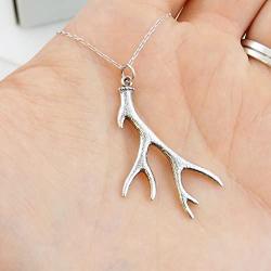 FashionJunkie4Life Sterling Silver Textured Deer Antler Pendant Necklace, 18'' Chain