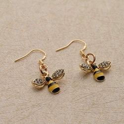 SEIRAA Bee Earrings Gold Bee Jewelry Bee Lover Gift Honeybee Drop Earrings Summer Jewelry Dainty Bee Gift