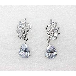Faship Gorgeous Teardrop Crystal Floral Dangling Earrings