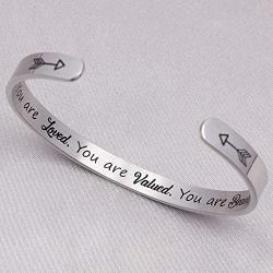 BTYSUN Bracelets for Women Inspirational Gifts for Women Girls Motivational Birthday Cuff Bangle Friendship Personalized Mantra Jewelry Come Gift Box