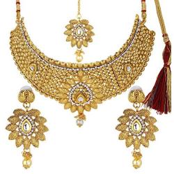 Efulgenz Indian Bollywood Traditional 14 K Gold Plated Kundan Pearl Wedding Choker Necklace Earrings Maangtikka Jewelry Set