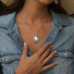 PZ Paz Creations 925 Sterling Silver Necklace For Women Girls | Roman Glass Oval-Shapped Leaf Design Pendant with 18'' Box Chain | Made In Israel