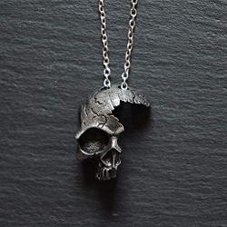 HAQUIL Skull Necklace - Metal Alloy, Half Broken Skull Pendant - Cable Chain, 19.7''