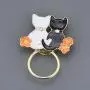 PANGRUI Exquisite Black and White Cats Couple Lovers Magnetic Eyeglass Holder Brooch Pin with Flower PANGRUI Exquisite Black and White Cats Couple Lovers Magnetic Eyeglass Holder Brooch Pin with Flower