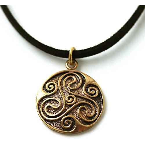 LynnAround Bronze Engraved Celtic Knot Triskelion Necklace Pendant Charm Vintage Thailand Made Jewelry
