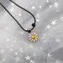 MAOFAED Daisy Gift Daisy Choker Daisy Necklace Daisy Lover Gift Gift for Wife Girlfriend Valentine Gift Wedding Gift Women Jewelry
