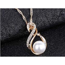 Weishu Artificial Pearl Cz Crystal Necklace Clavicle Chain Pearl Stud Earrings Set for Women Wedding Bridal Jewelry
