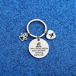 WUSUANED Funny Nurse Keychain I Am A Dog Mom And A Nurse Nothing Scares Me Veterinarian Graduation Jewelry Gift For Vet Dog Lover