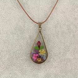 FM FM42 Multicolor Pressed Flower Teardrop Pendant Necklace FN4133